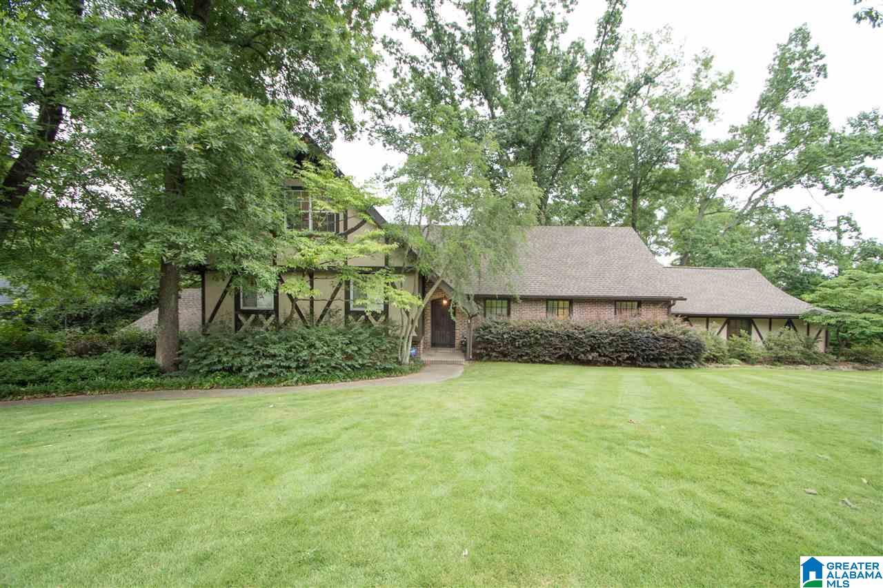 3609 Westbury Road Mountain Brook, AL 35223 - Photo 2 of 32