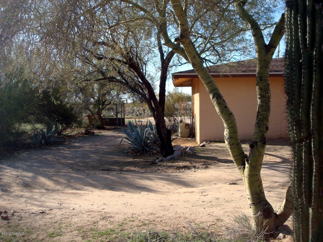 1945 West Sunkist Road Tucson, AZ 85755 - Photo 4 of 24 Gallery Image 4