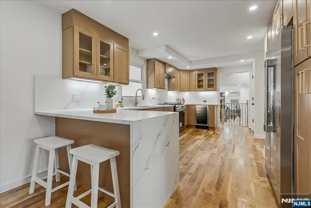 $999,999 | 91 Hillcrest Road, Warren, NJ 07059