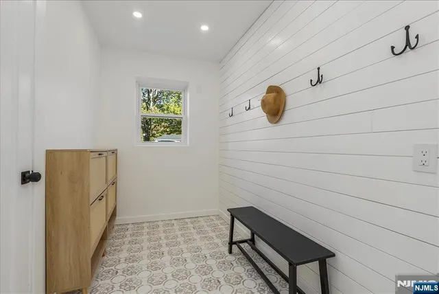 $999,999 | 91 Hillcrest Road, Warren, NJ 07059