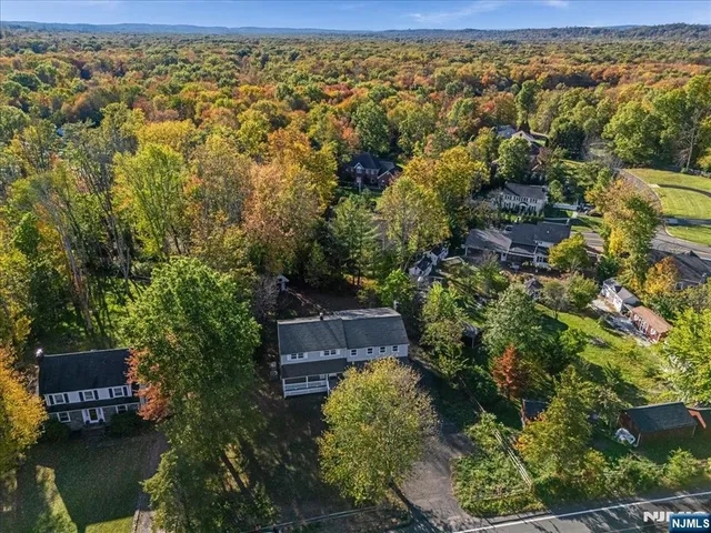 $999,999 | 91 Hillcrest Road, Warren, NJ 07059