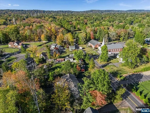 $999,999 | 91 Hillcrest Road, Warren, NJ 07059