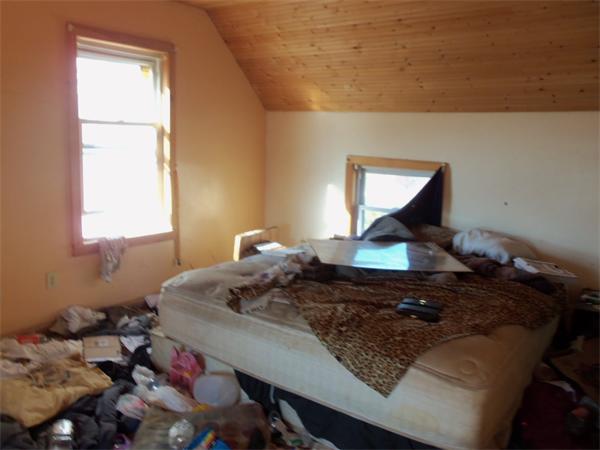 1032 Stafford Road Fall River, MA 02721 - Photo 4 of 5 a living room with furniture and a window