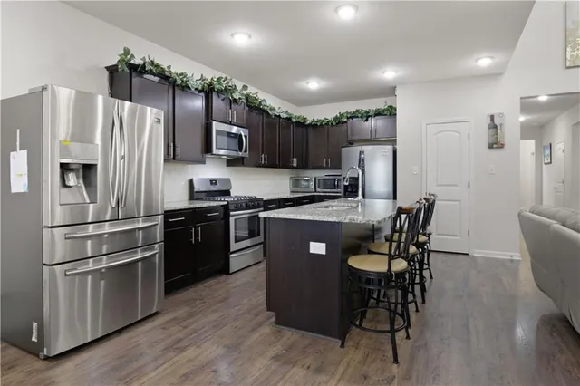 $400,000 | 504 Lakeshore Village Lane, Slidell, LA 70461