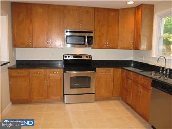 7 South Dillwyn Road Newark, DE 19711 - Photo 5 of 12 Kitchen