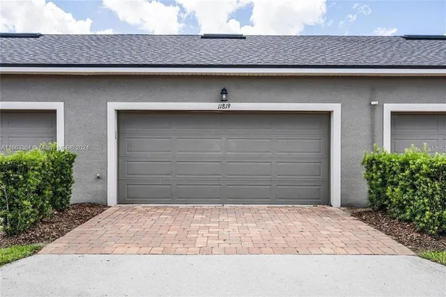 $2,800 | 11819 Vermillion Avenue, Windermere, FL 34786