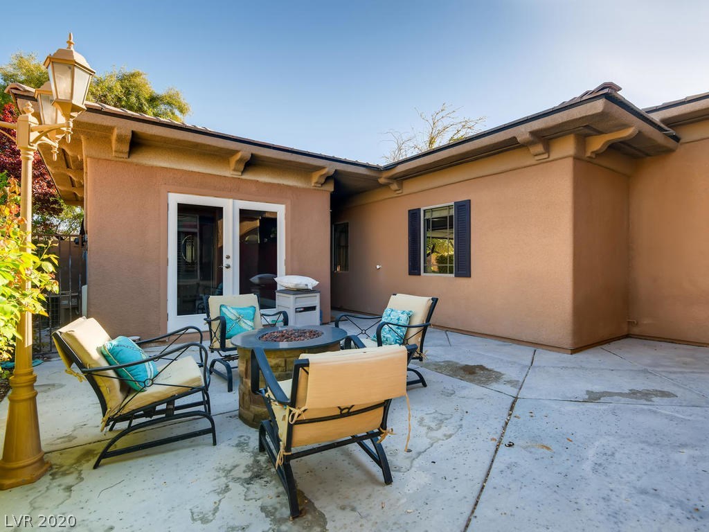 14 Chatmoss Road Henderson, NV 89052 - Photo 4 of 27