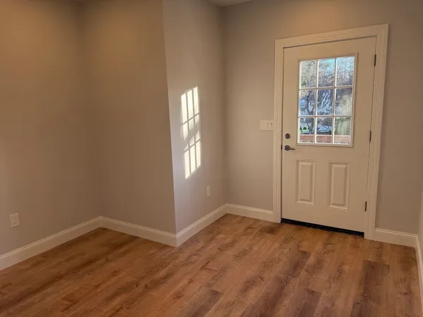 $2,600 | 51 Whittier Road, Unit 2, Wakefield, MA 01880