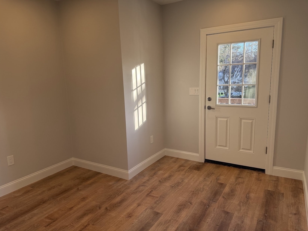 51 Whittier Road, Unit 2 Wakefield, MA 01880 - Photo 4 of 9