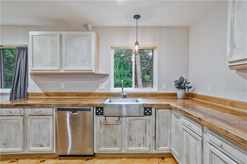 3225 Spring Drive Northwest Atlanta, GA 30360 - Photo 11 of 28 a kitchen with a sink and cabinets