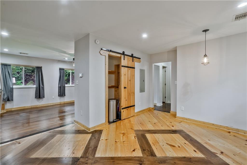 3225 Spring Drive Northwest Atlanta, GA 30360 - Photo 16 of 28