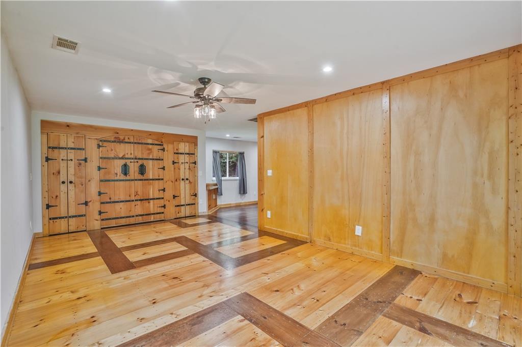 3225 Spring Drive Northwest Atlanta, GA 30360 - Photo 9 of 28