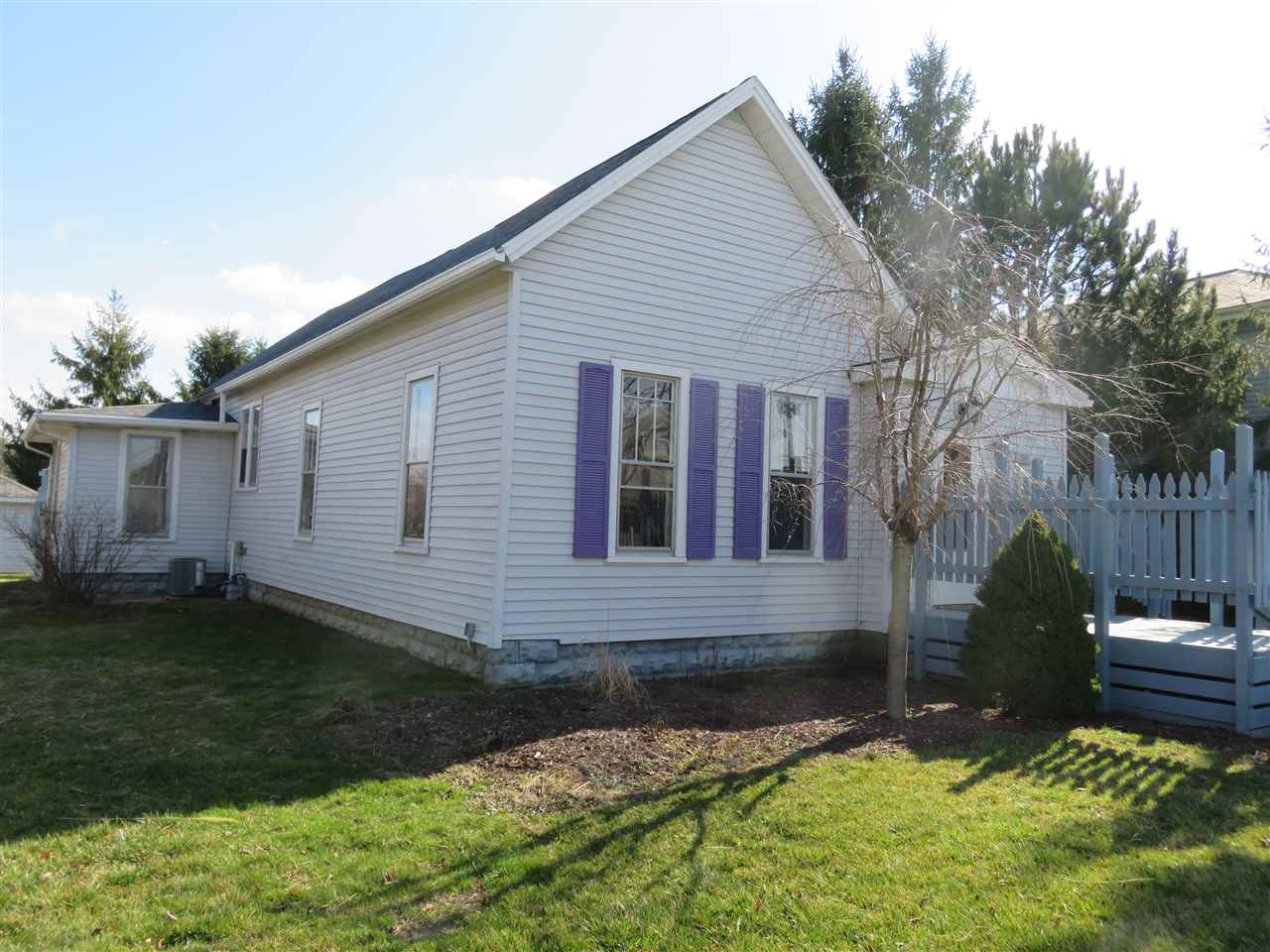 228 North 1st Street Decatur, IN 46733 - Photo 3 of 18