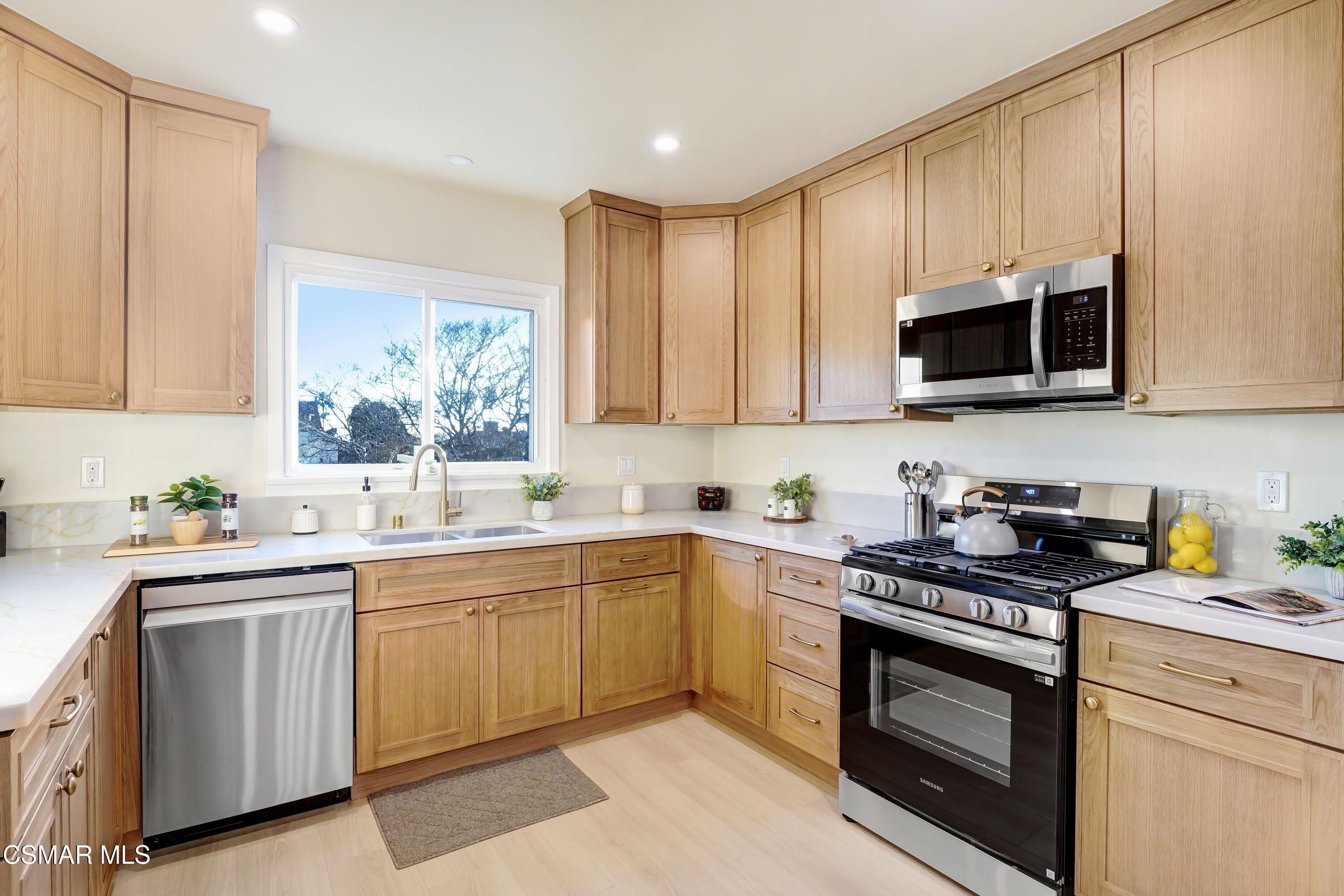 10137 Lanark Street Sun Valley, CA 91352 - Photo 18 of 33 DSC03587