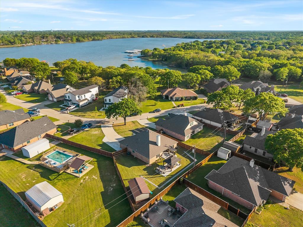 2808 Rodeo Drive Quinlan, TX 75474 - Photo 5 of 39