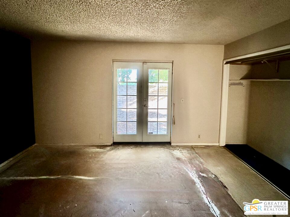 1501 East Twin Star Road Palm Springs, CA 92262 - Photo 4 of 10