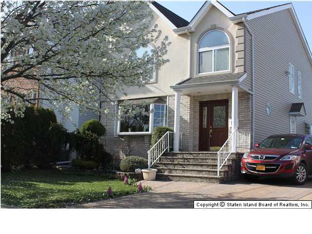 25 Rye Avenue Staten Island, NY 10312 - Photo 2 of 13 Additional Photo