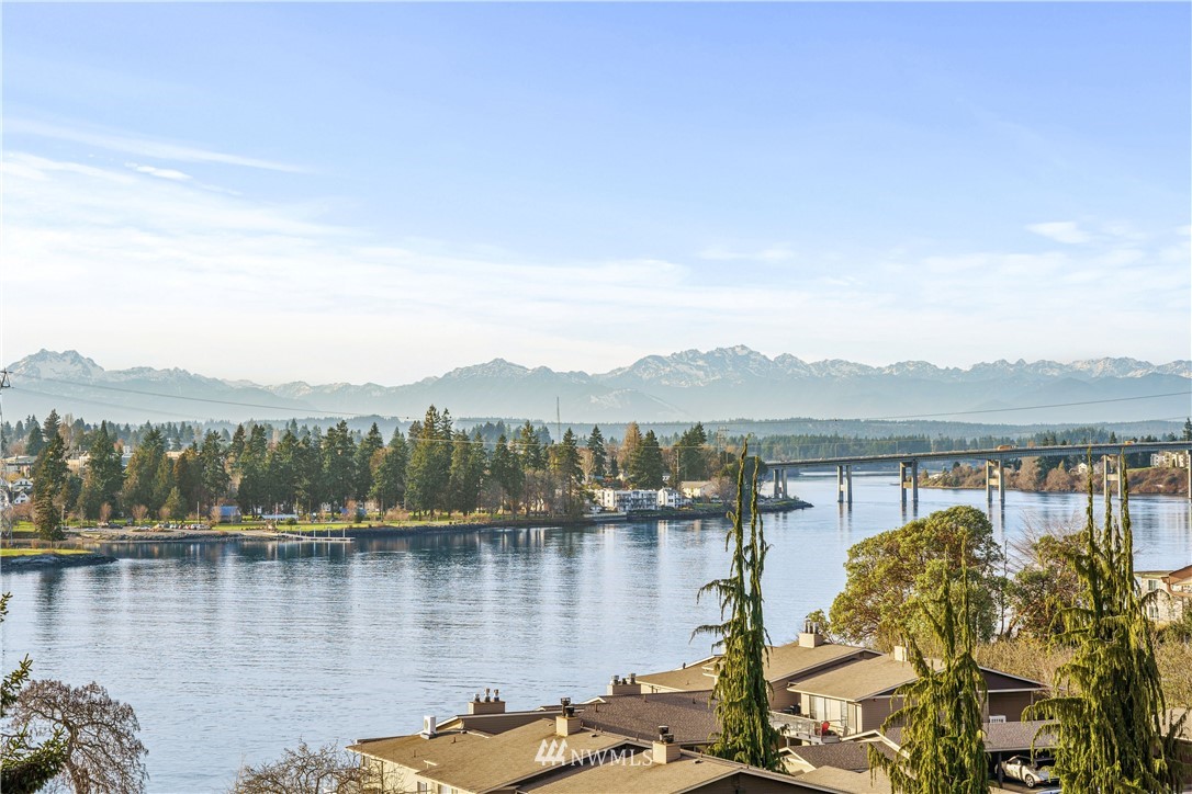 1147 Wheaton Way, Unit 1 Bremerton, WA 98310 - Photo 1 of 40 Gallery Image 1