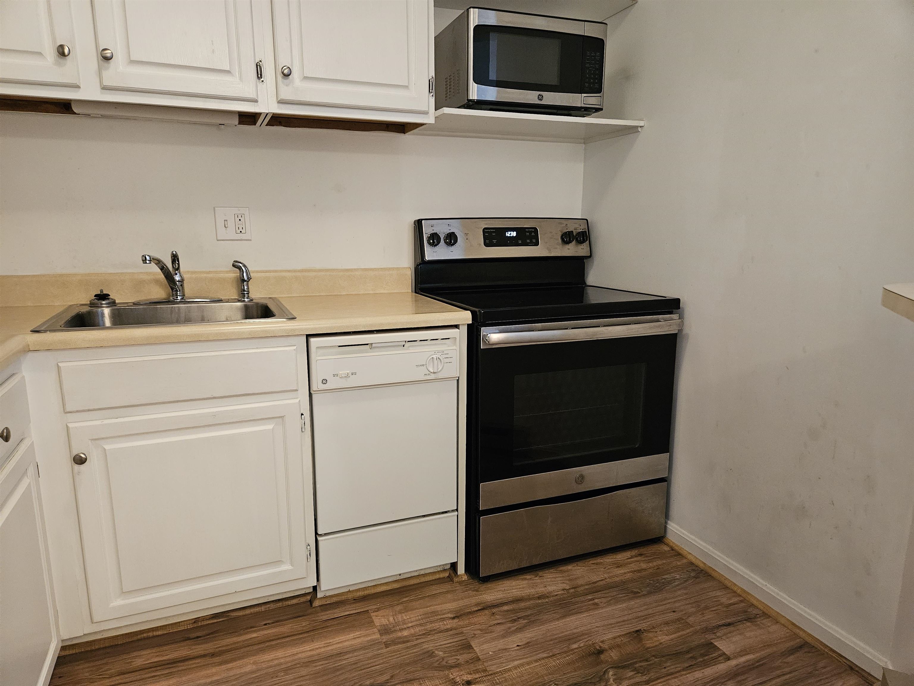 1204 The Terraces, Unit 1204 Shelburne, VT 05482 - Photo 13 of 36