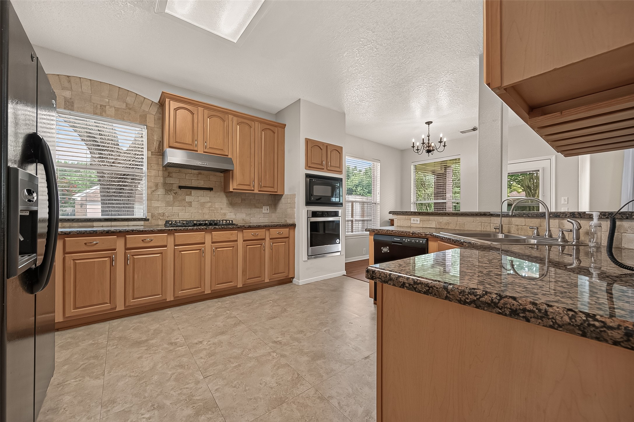 11218 Timbertree Lane Houston, TX 77070 - Photo 16 of 50