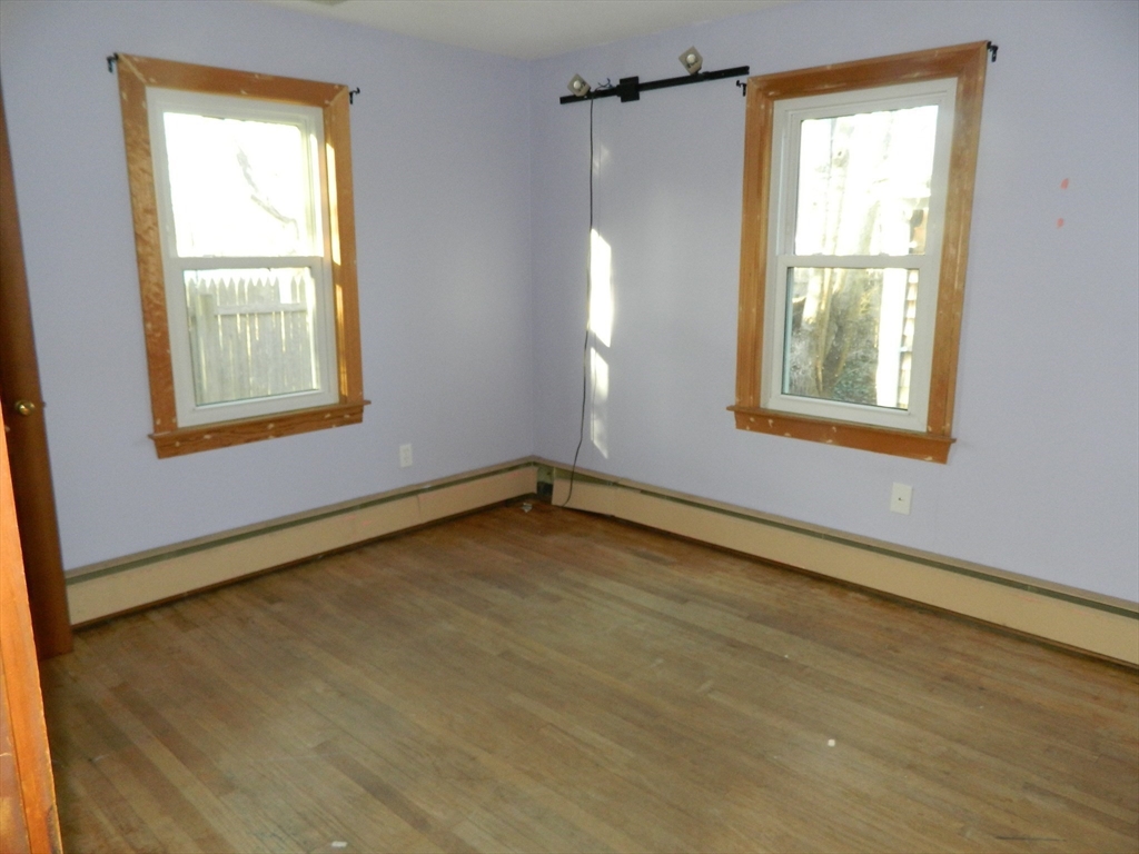 18 Murphy Road Barnstable, MA 02601 - Photo 10 of 20