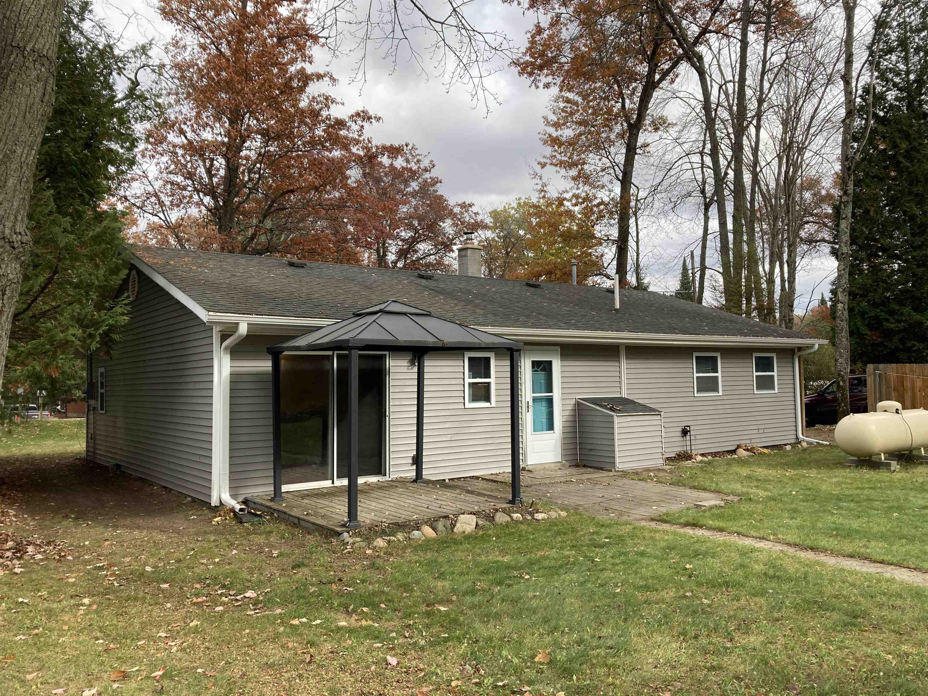 2079 Clear Lake Road West Branch, MI 48661 - Photo 2 of 35 1940195-2dd9034d-398a-466a-9c69-fd251d2179dc.JPG