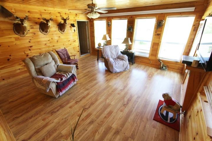 302 Morgan Road Trenton, GA 30752 - Photo 5 of 24 IMG_4572