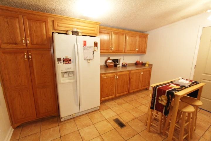 302 Morgan Road Trenton, GA 30752 - Photo 8 of 24 IMG_4561