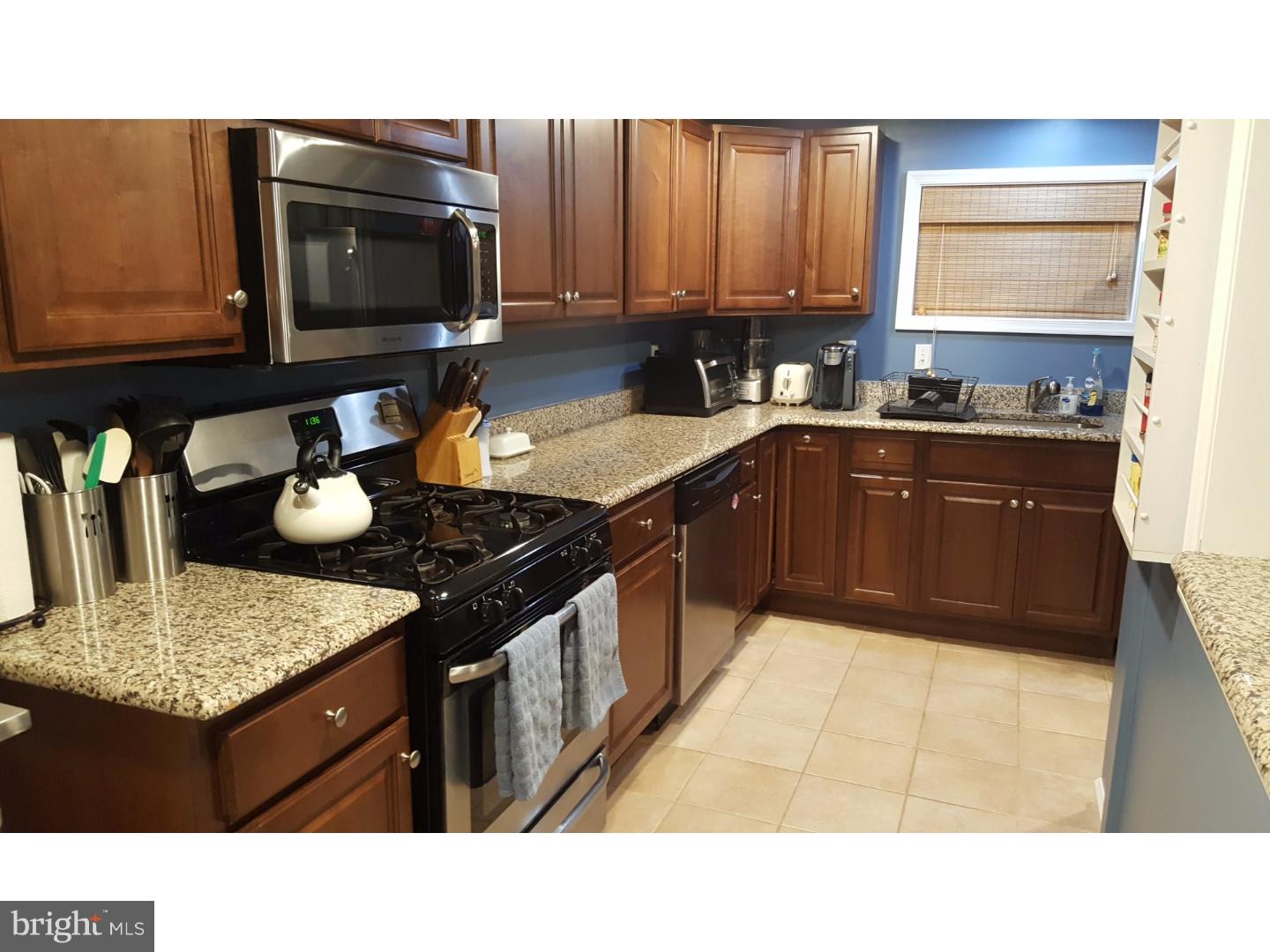 731 Thorndale Road Aldan, PA 19018 - Photo 8 of 25 Kitchen