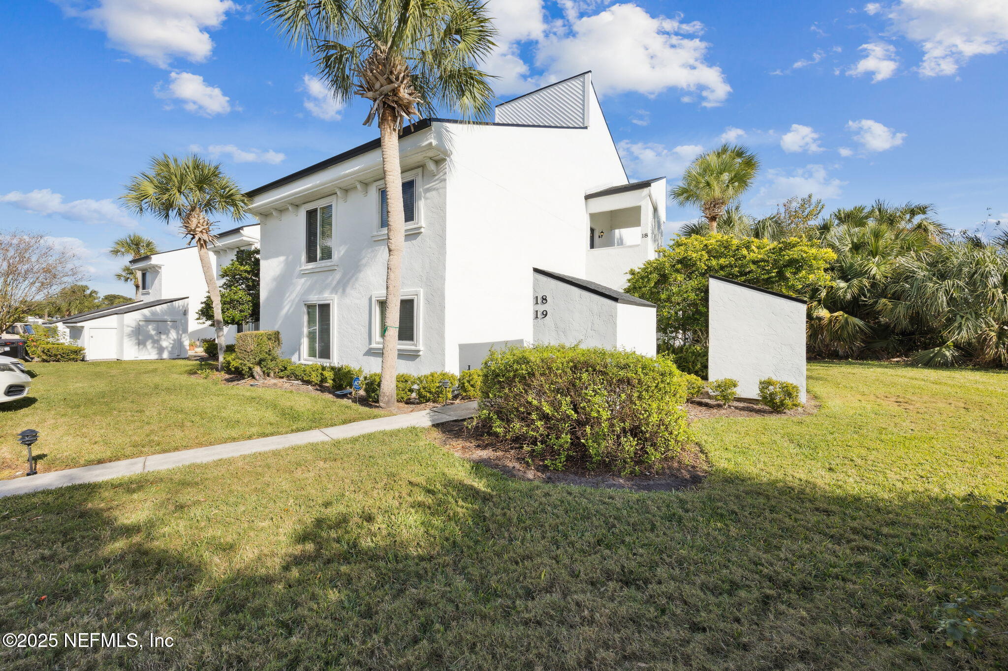 18 Cove Road Ponte Vedra Beach, FL 32082 - Photo 2 of 54 2-web-or-mls-18 Cove Rd (36 of 38)