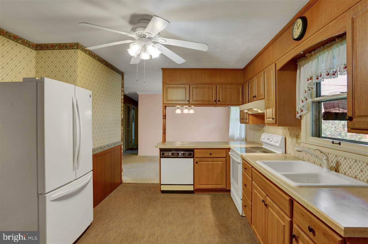 4625 Tarryton Road Harrisburg, PA 17109 - Photo 7 of 23 Gallery Image 7