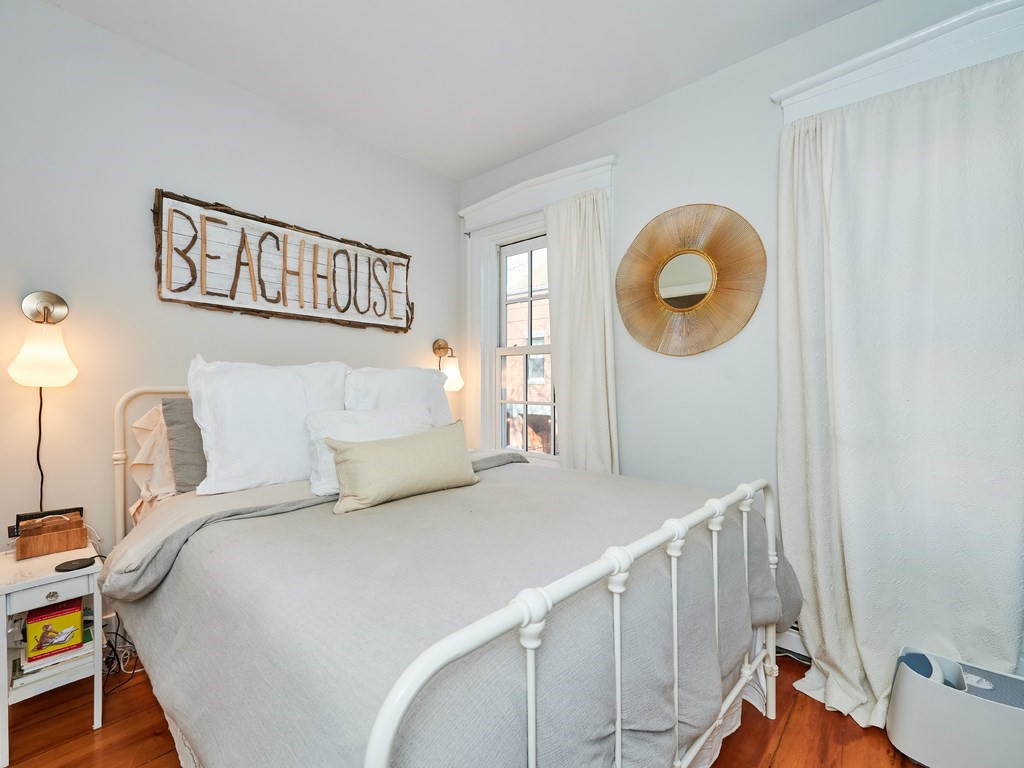 12 Mt Vernon Street, Unit 2 Boston, MA 02129 - Photo 8 of 11