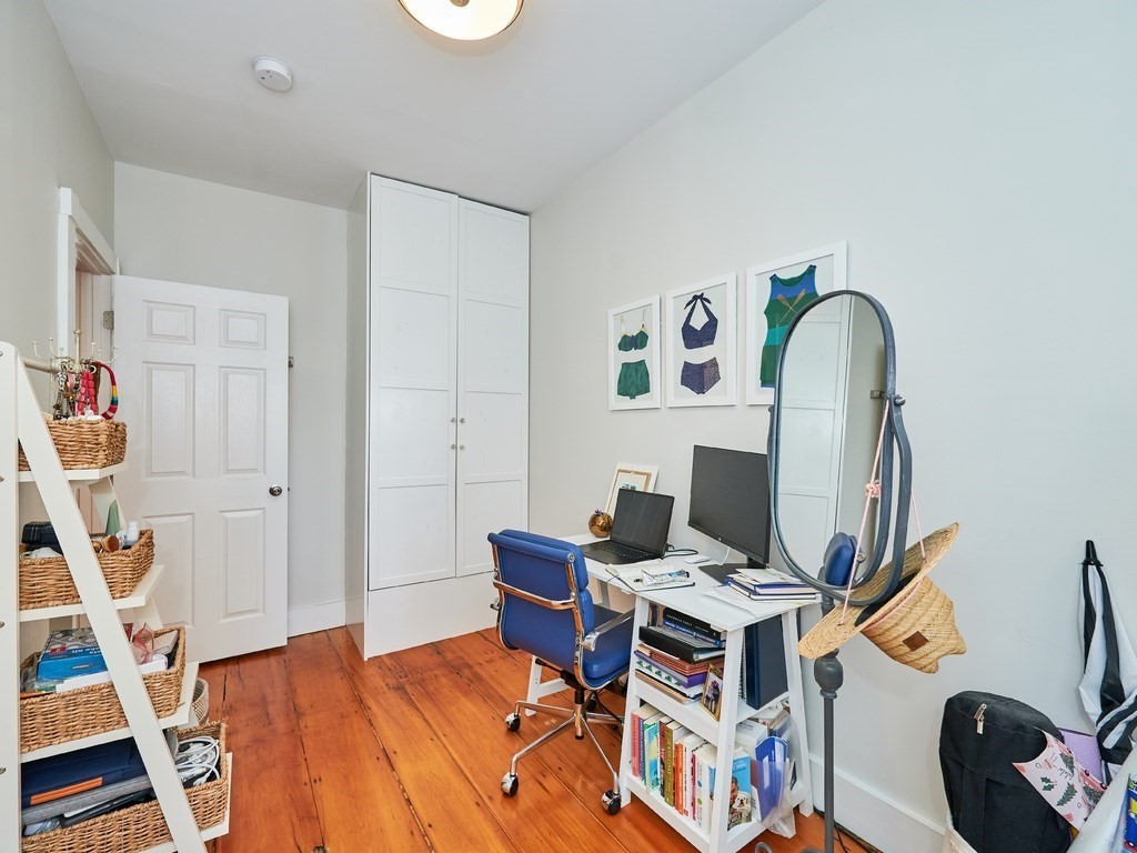 12 Mt Vernon Street, Unit 2 Boston, MA 02129 - Photo 10 of 11