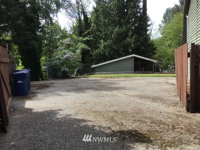 1916 169th Place Southeast Bothell, WA 98012 - Photo 23 of 27 Gallery Image 23