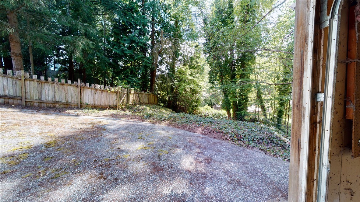 1916 169th Place Southeast Bothell, WA 98012 - Photo 24 of 27 Gallery Image 24