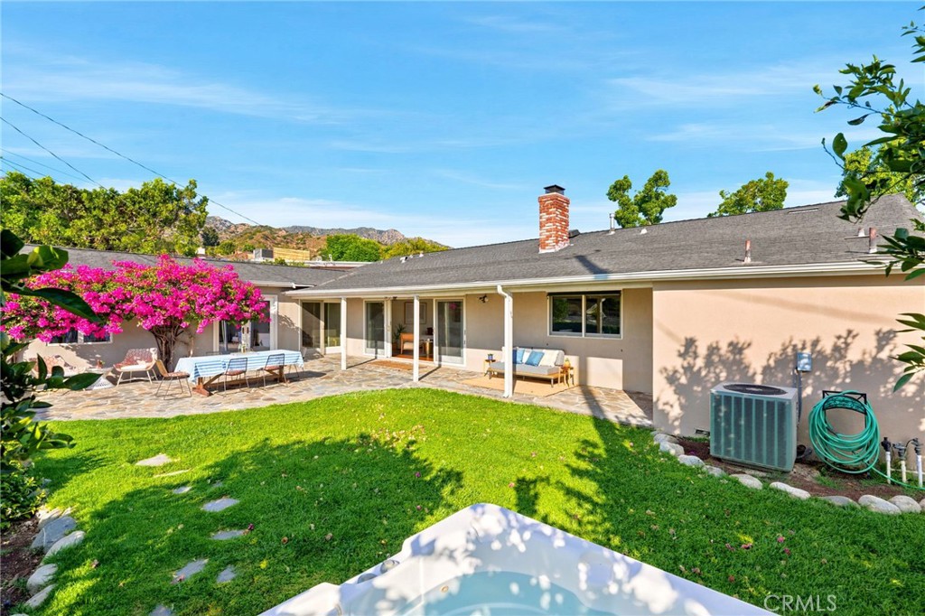 1019 Delaware Road Burbank, CA 91504 - Photo 38 of 43