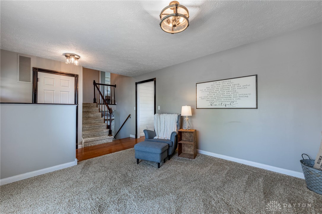 1801 Villa Road Springfield, OH 45503 - Photo 5 of 38