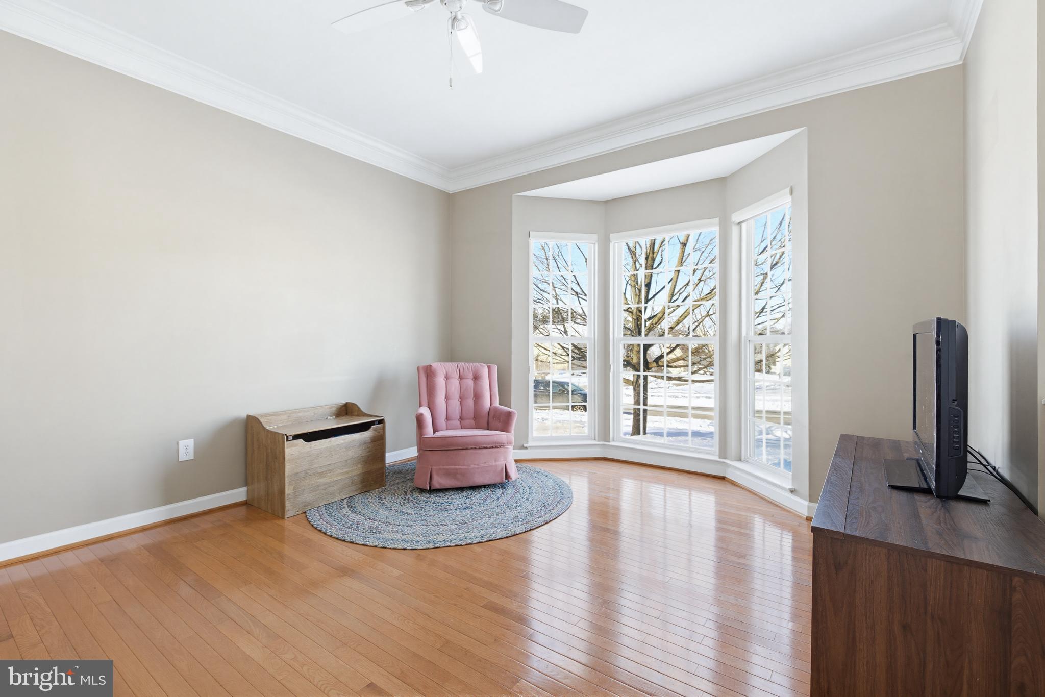 495 Lakeview Drive Spring Grove, PA 17362 - Photo 7 of 29 Living Room