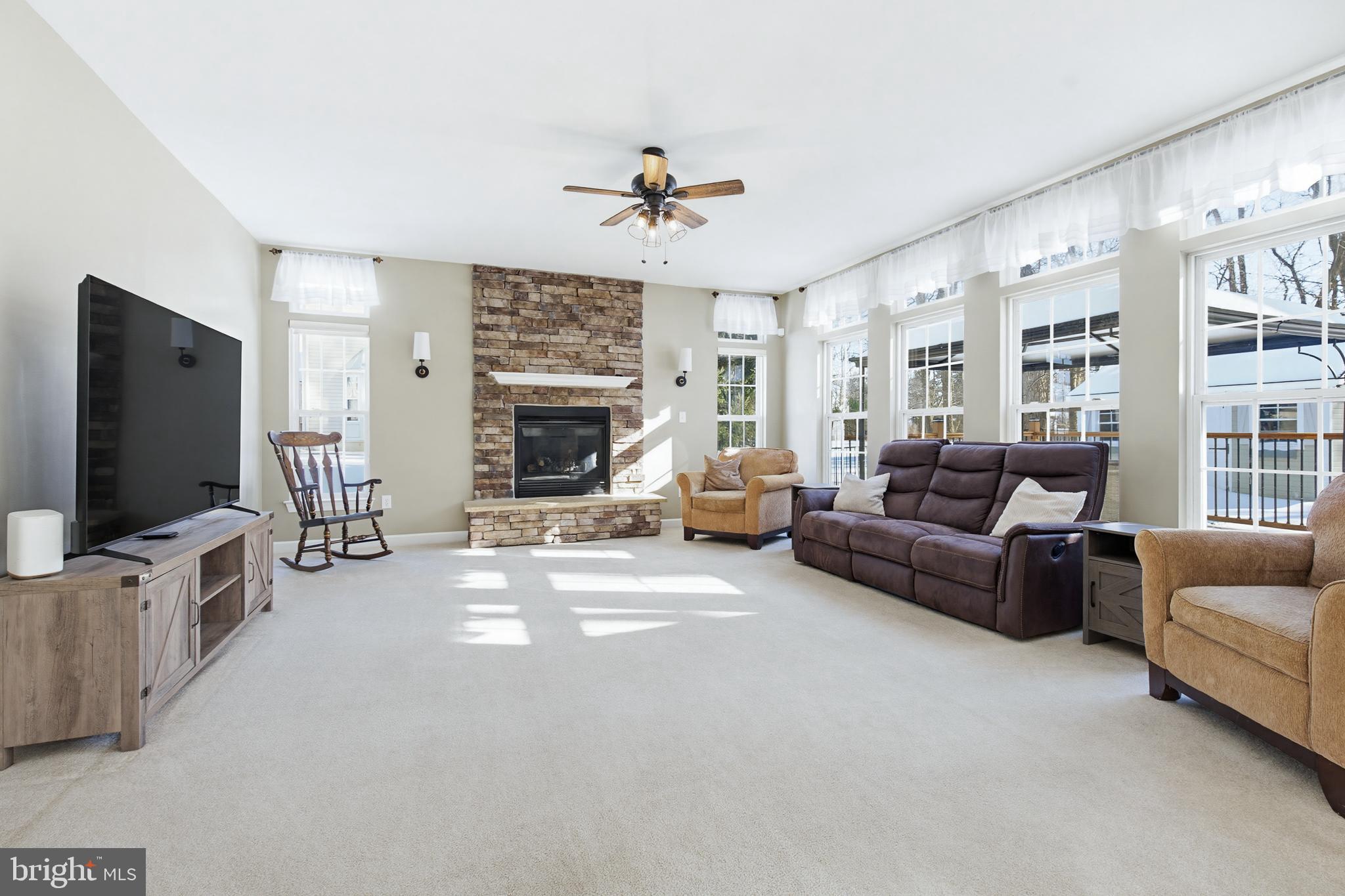 495 Lakeview Drive Spring Grove, PA 17362 - Photo 8 of 29 1st Floor Family Room