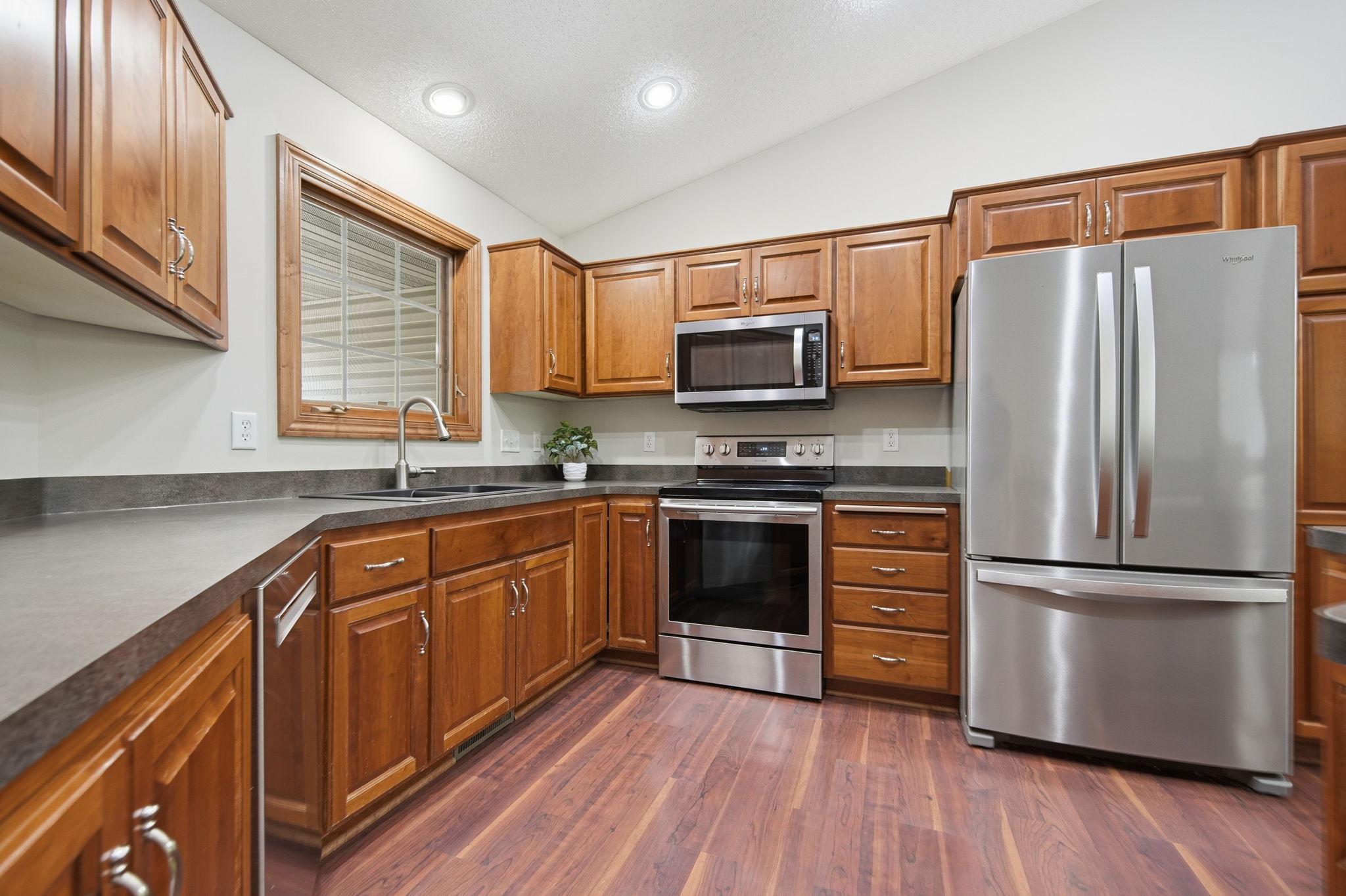 15339 Radium Way Northwest Anoka, MN 55303 - Photo 6 of 32