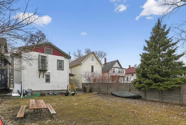 $2,300,000 | 820-828 East Dayton Street, Madison, WI 53703