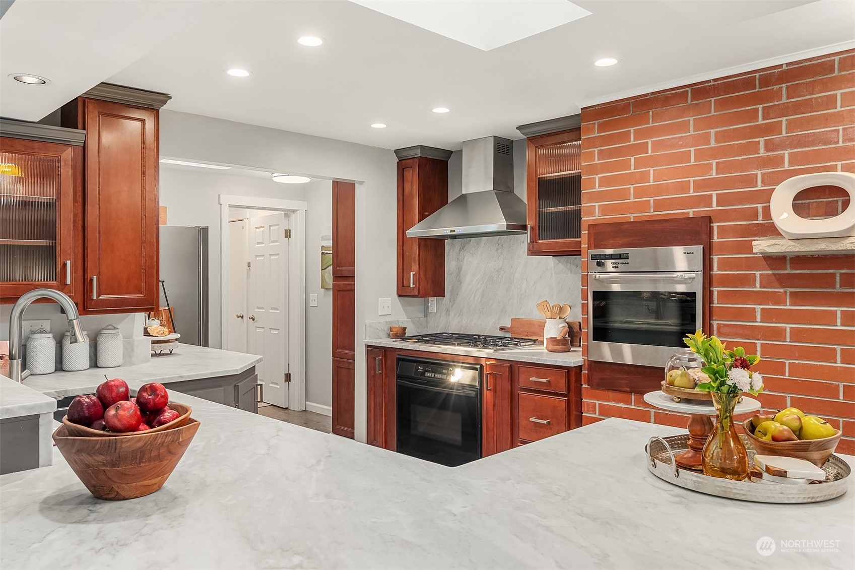 307 Elm Street Everett, WA 98203 - Photo 18 of 31 a kitchen with a sink and stove