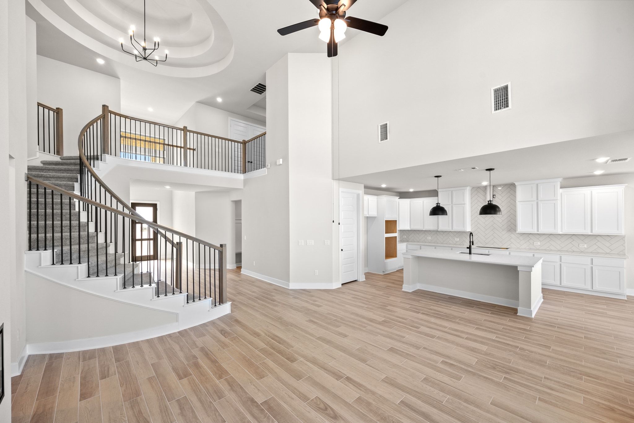 213 Crownbeard Street Georgetown, TX 78633 - Photo 3 of 31