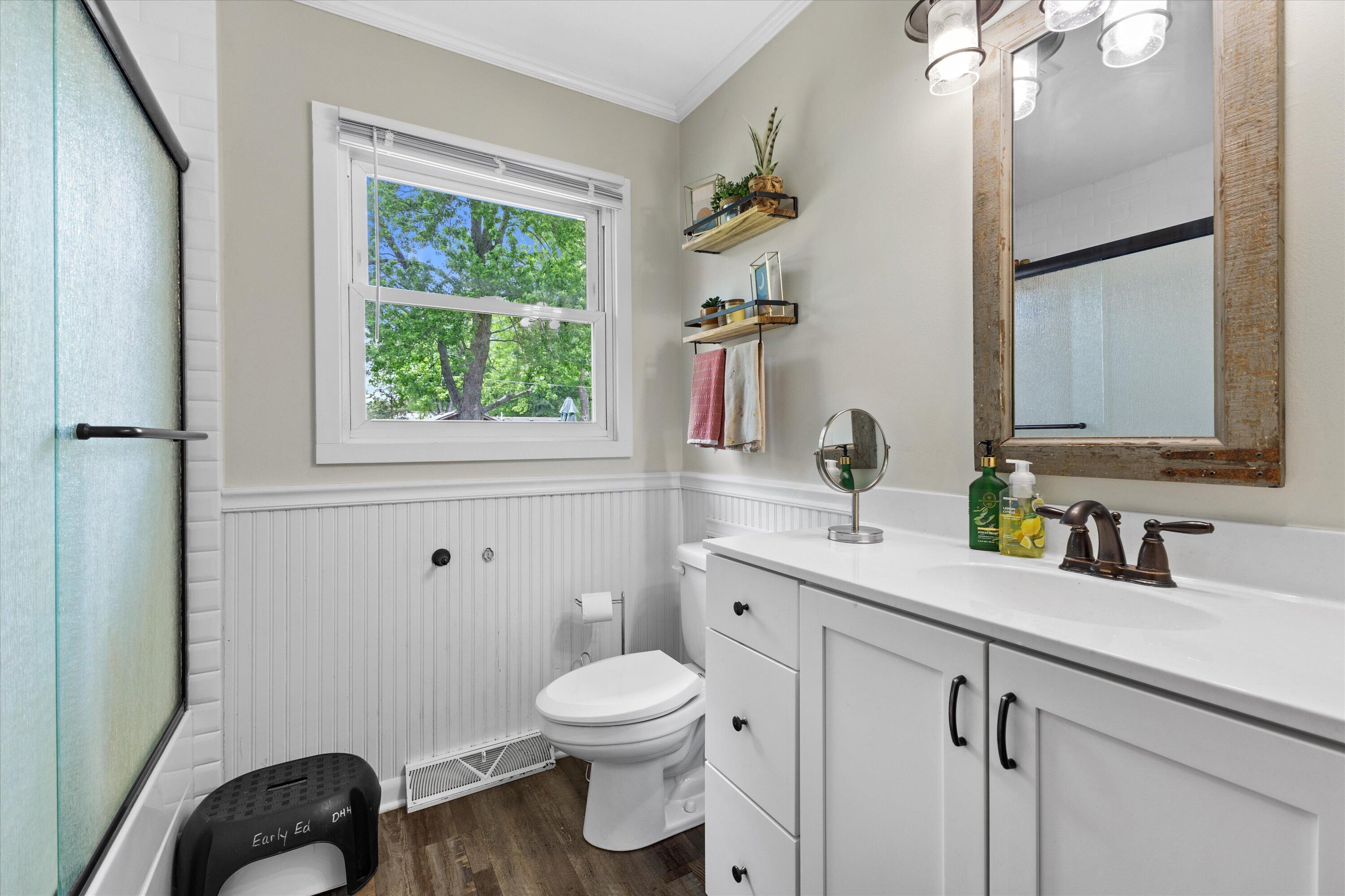 3422 Eagle Road Dover, WI 53139 - Photo 14 of 27 Full Bathroom on Main Floor