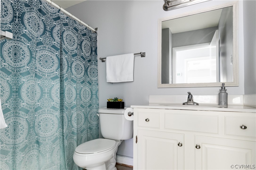 1701 Michael Road Henrico, VA 23229 - Photo 30 of 37 Hall Bath