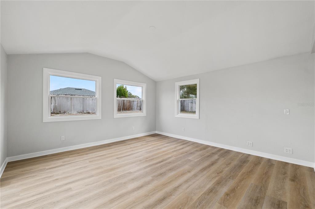 6098 Shannon Avenue Spring Hill, FL 34606 - Photo 10 of 24