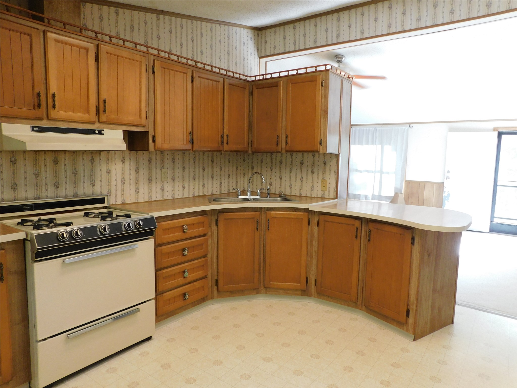 22 Prospect Street Whitney Point, NY 13862 - Photo 5 of 23