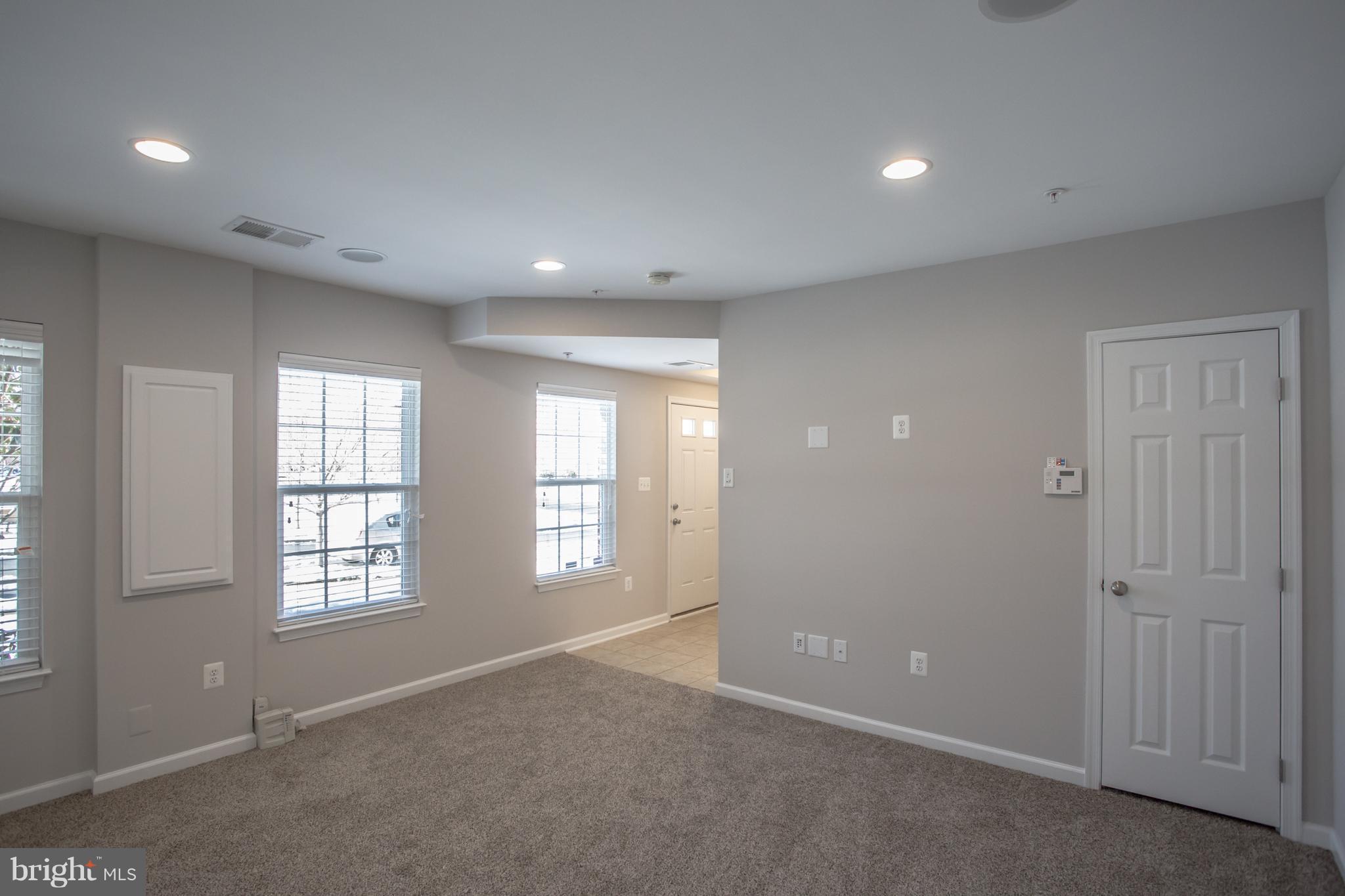 2804 Admiral Ridge Road Accokeek, MD 20607 - Photo 5 of 30 Main-lvl FR: New carpet, built-in spkrs, rec lites