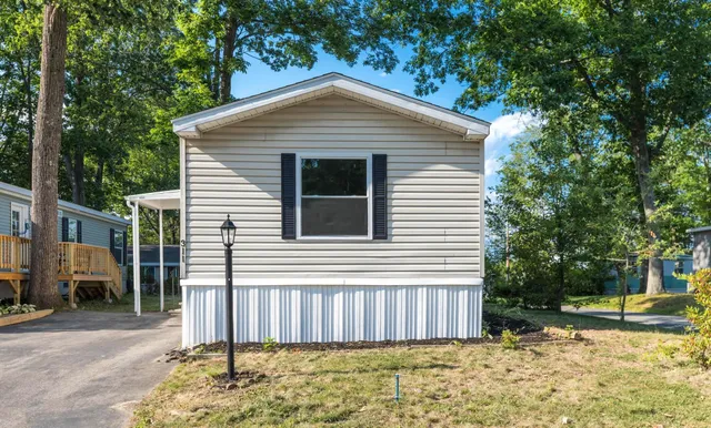 $165,000 | 311 Friar Tuck Drive, Exeter, NH 03833