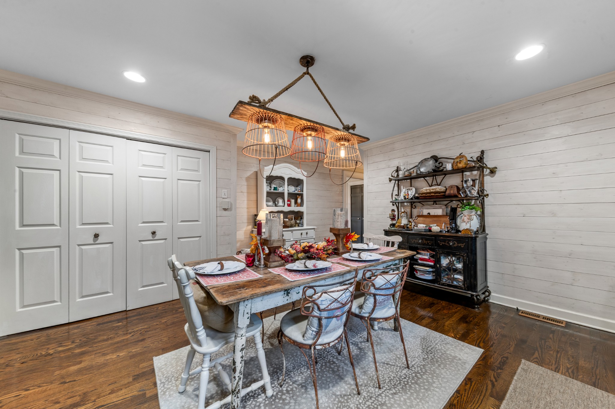 3580 Blue Creek Road Lynnville, TN 38472 - Photo 28 of 90 a dining room with furniture and wooden floor